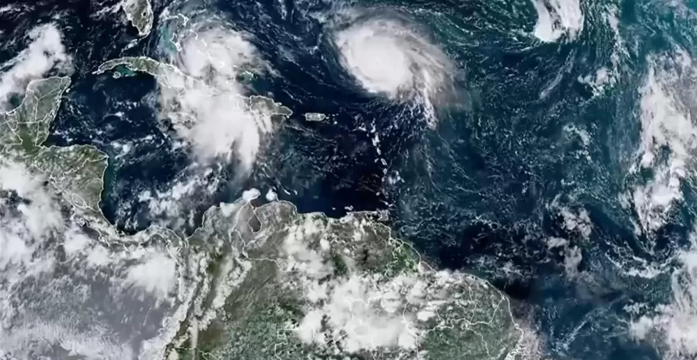 Autoridades dos EUA monitoram furacão Humberto, que alcança categoria 4 no Atlântico