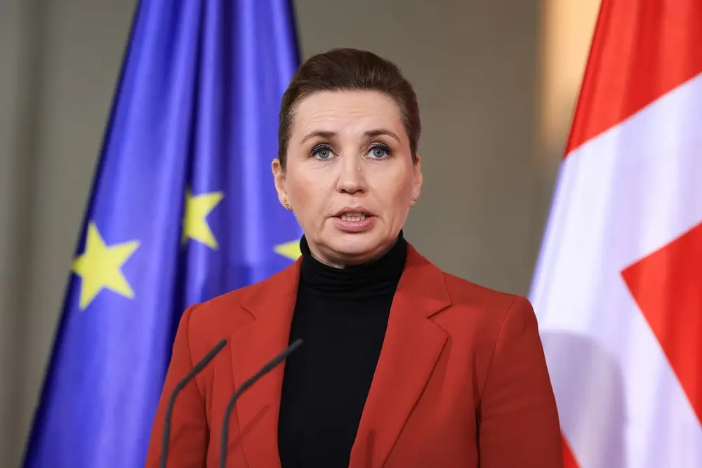 Dinamarca proíbe voos de drones após novos avistamentos em bases militares