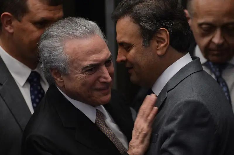 Temer, Aécio e João Paulo Cunha voltam à cena política por acordo sobre anistia