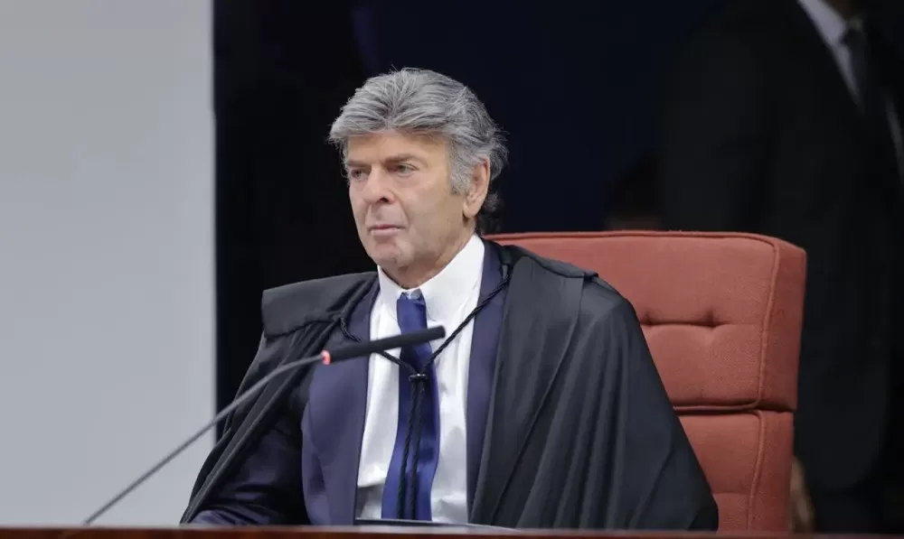 Fux suspende indiciamento de Elmar em caso de helicóptero e envia processo ao STF