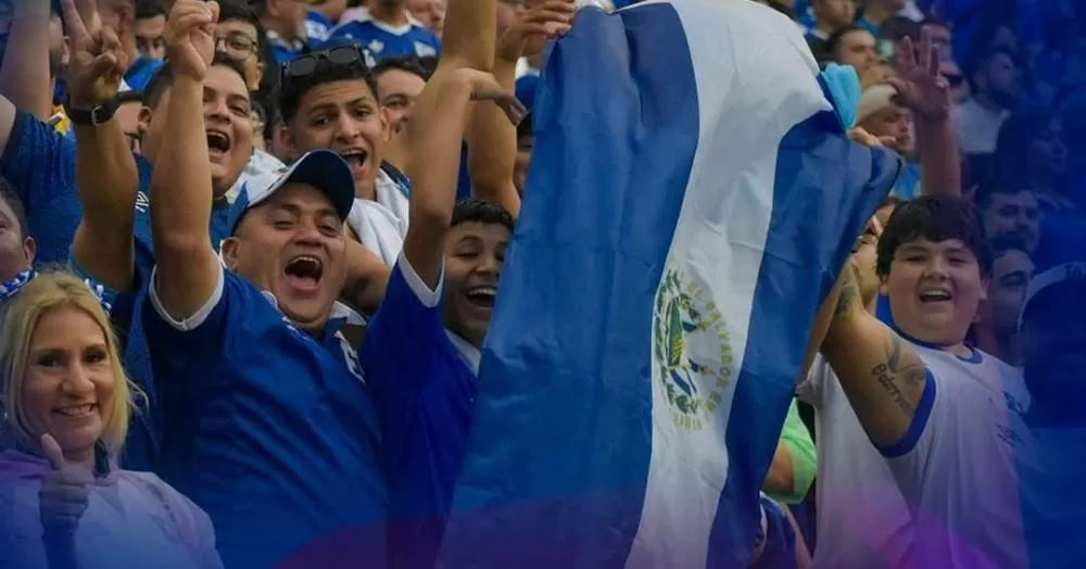Fifa sanciona El Salvador por gritos racistas de seus torcedores no jogo contra o Suriname