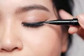 4 passos para conquistar o efeito dark glam perfeito