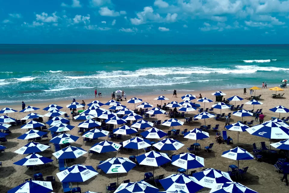 CPRH aponta 13 praias impróprias para o banho em Pernambuco; confira quais são