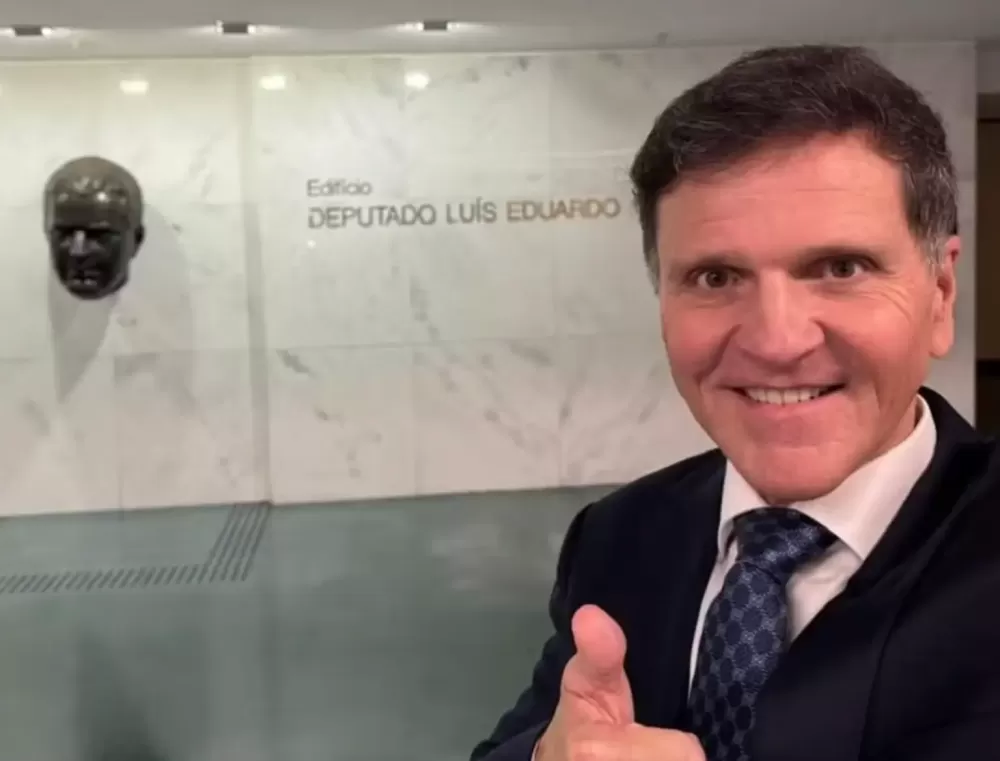 Morre o empresário Alexandre Carvalho, de 58 anos, depois de acidente doméstico