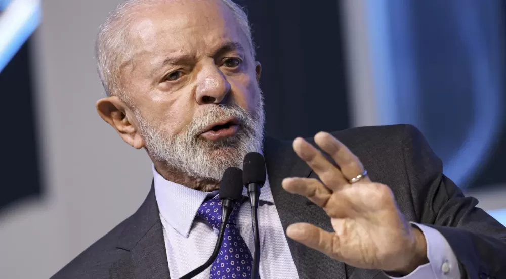 “Quem tem de cuidar de Gaza são palestinos”, diz Lula em crítica a Trump.