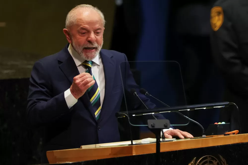 Lula e Trump podem se reunir na Malásia para discutir tarifaço.