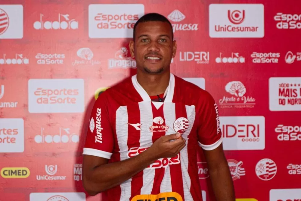 Náutico: mesmo cumprindo protocolo de concussão, Mateus Silva pode ser liberado contra o Brusque