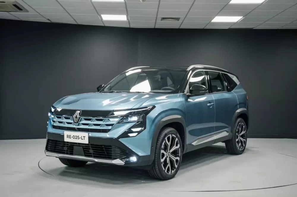 Renault Boreal começa a ser produzido no Brasil e chega em breve; confira