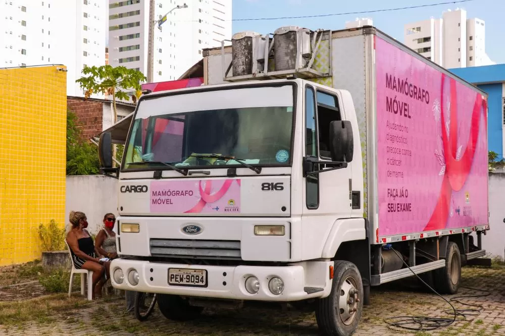 Outubro Rosa: Recife amplia faixa etária para exames de mamografia gratuitos