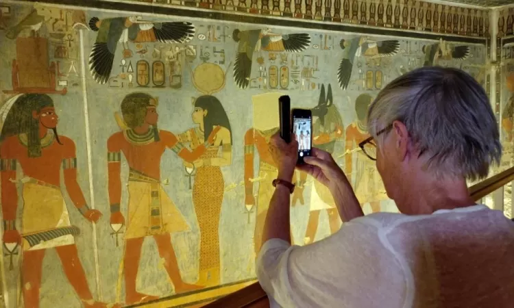 Egito reabre tumba de faraó Amenhotep III após mais de 20 anos de restauração