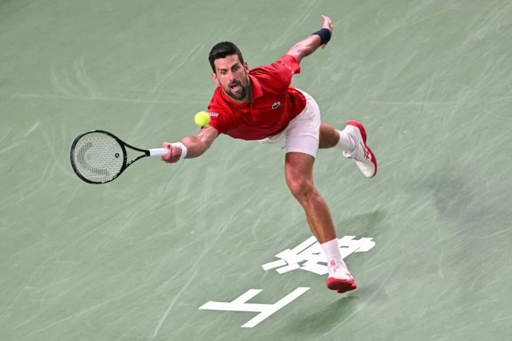 Djokovic se impõe diante de belga e disputará semifinal do Masters de Xangai pela 10ª vez