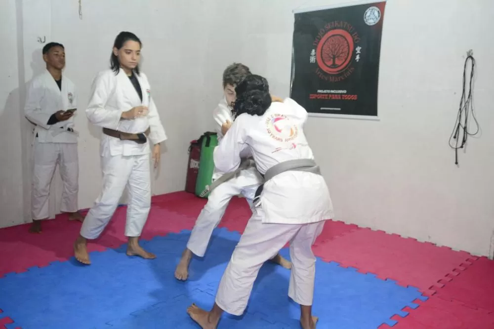 Projeto social de jiu-jitsu, em Paulista, promove rifa solidária para melhorar espaço de treinamento