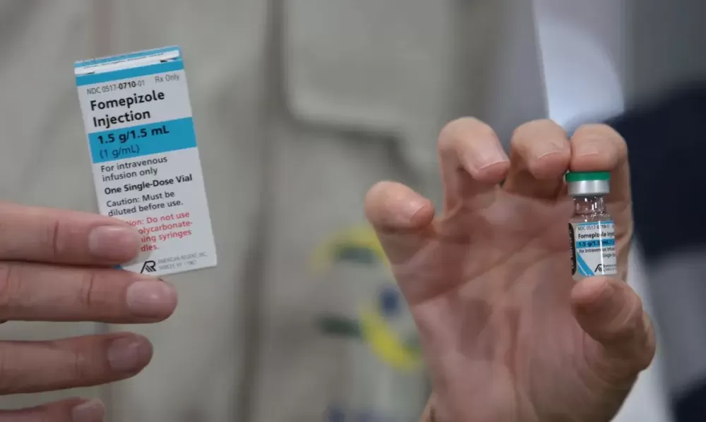 Brasil recebe 2,5 mil unidades de fomepizol, antídoto contra metanol