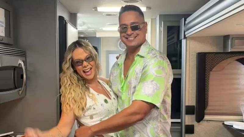 Xanddy Harmonia faz declaração emocionante a Carla Perez dias antes de aniversário de casamento; veja