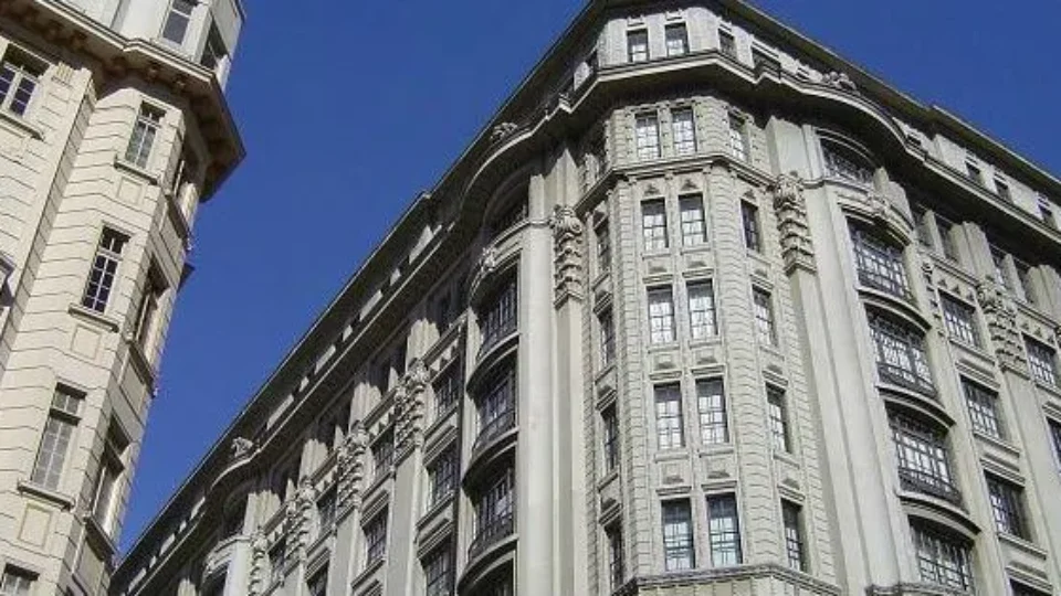 Ministério Público de SP autoriza penduricalho de até R$ 1 milhão a promotores