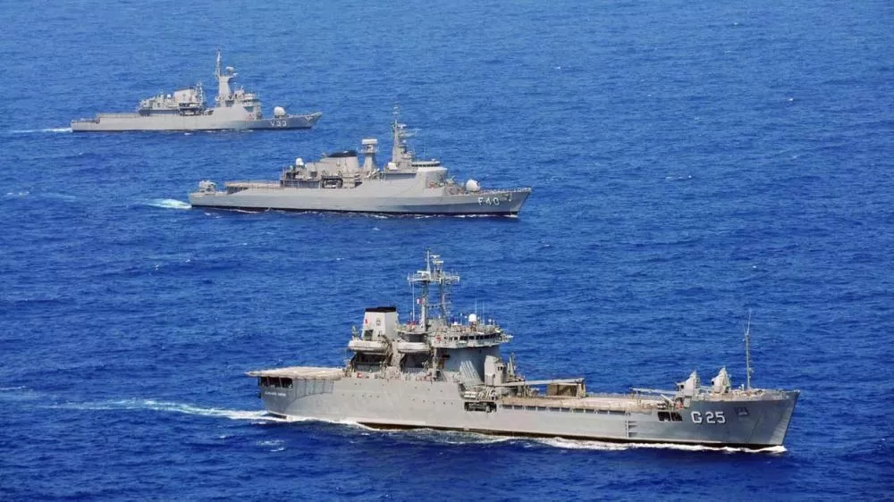 Navio da Marinha abre visitação gratuita no Dia das Crianças, em Fortaleza