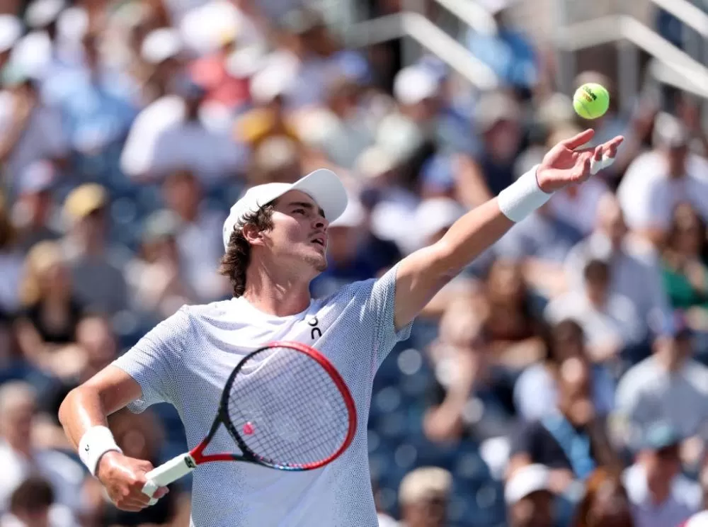 João Fonseca estreia contra o 84º do mundo em seu retorno às quadras, na Bélgica