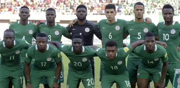 Avião de seleção nacional faz pouso de emergência após problema técnico; saiba detalhes