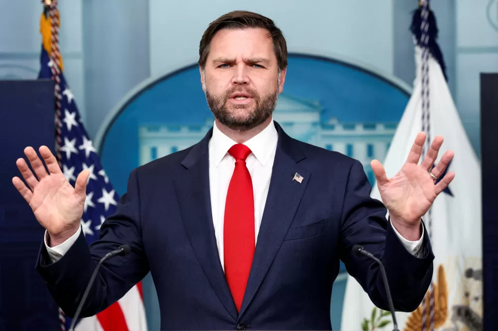 ‘Não é verdade que teremos tropas americanas em Gaza’, diz JD Vance