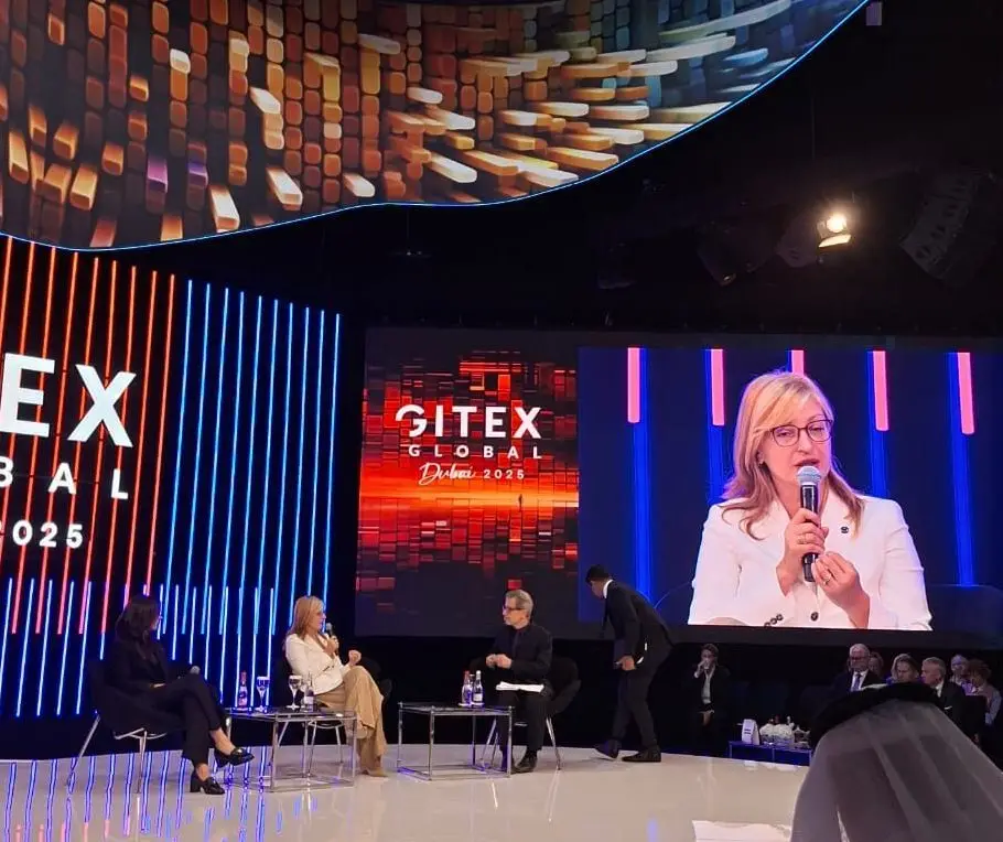 Comissária da UE nega que região tenha apenas viés de regulação para a tecnologia