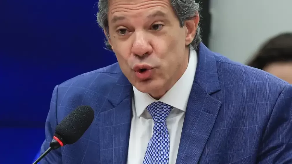 Haddad diz que taxar bancos, bilionários e bets só é injusto para “desinformados”