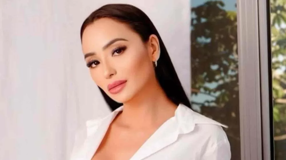 Ex-bailarina do Faustão é esfaqueada pela própria mãe.