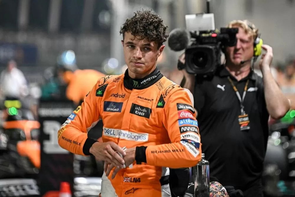Norris admite erro em acidente com Piastri em Singapura e cobranças até fim da temporada da F-1.