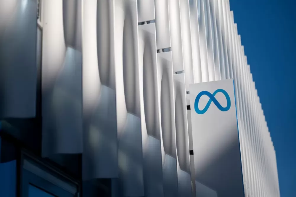 Meta aumentará controle dos pais de adolescentes após críticas sobre chatbots de IA