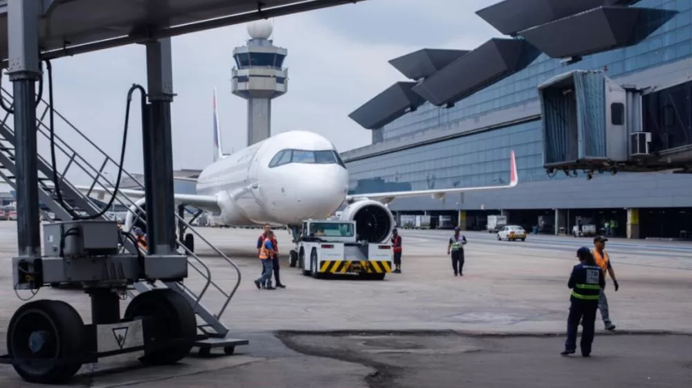 Escondendo em cavidade corporal o que não poderia levar, passageira é pega antes do voo no Aeroporto de Guarulhos.