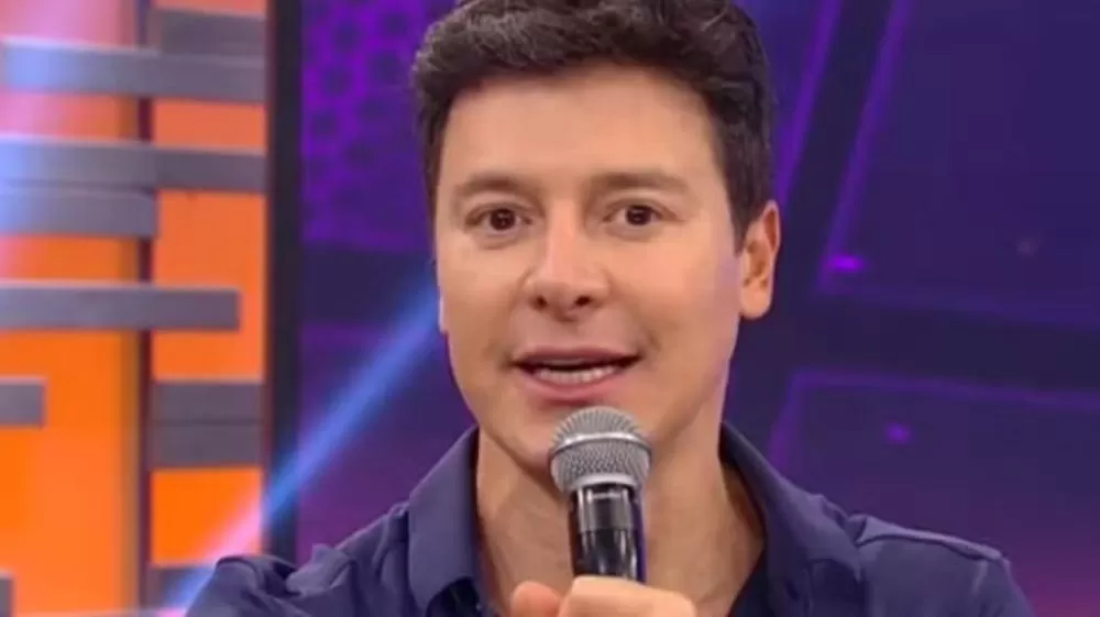 Rodrigo Faro retorna à Globo, revive ‘Dança Gatinho’ e impressiona público no ‘Domingão com Huck’.