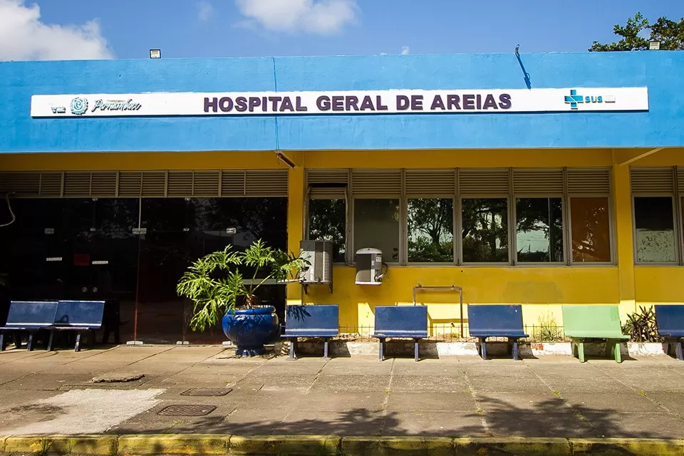Tiroteio entre bandidos e vigilantes deixa um ferido em um hospital público no Recife