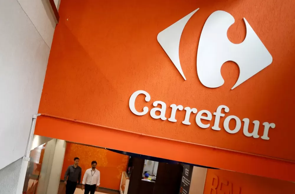 Carrefour tem queda na receita, mas vê performance positiva no Brasil