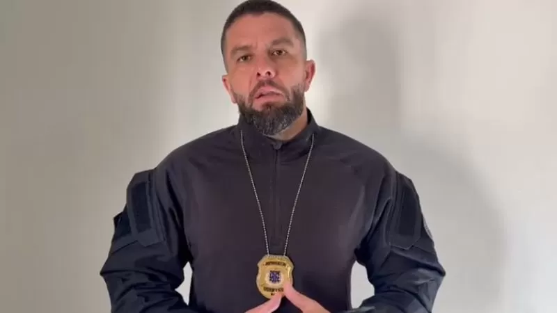 Passageira que saiu de Salvador com cocaína em bagagem integra facção na Europa, afirma delegado