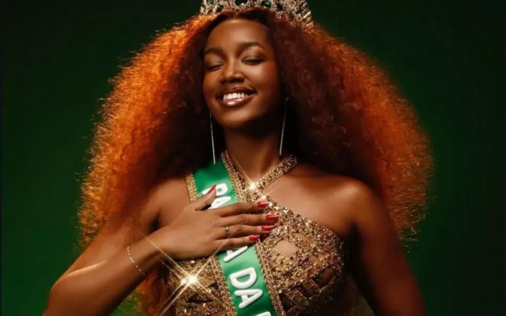 Iza é coroada como rainha de bateria da Imperatriz Leopoldinense