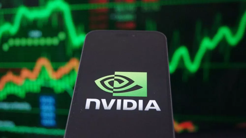 Nvidia se aproxima de US$ 5 trilhões em valor de mercado