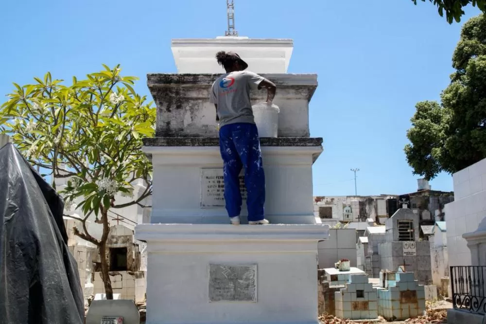 Olinda conta com programação especial e reforça serviços nos cemitérios públicos para o Dia de Finados