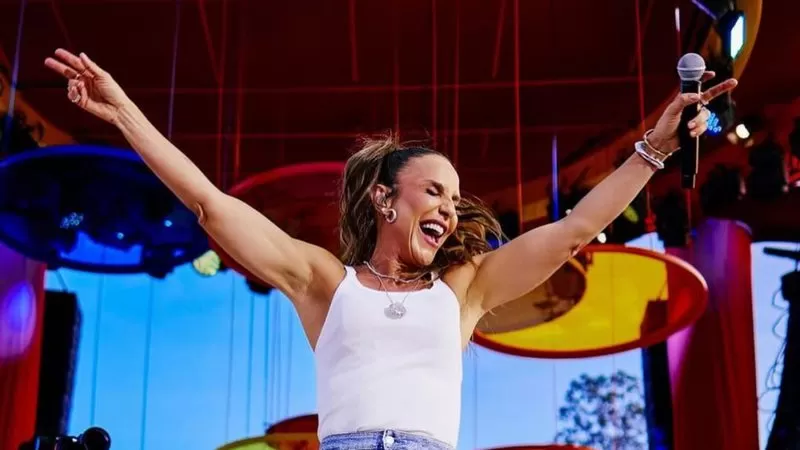 Palco do Baiana apresenta Ivete Clareou neste sábado (1°)