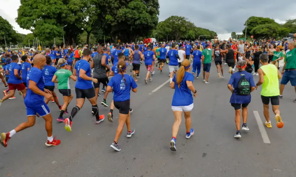 Corrida ColaboraGov celebra Dia do Servidor e promove integração.