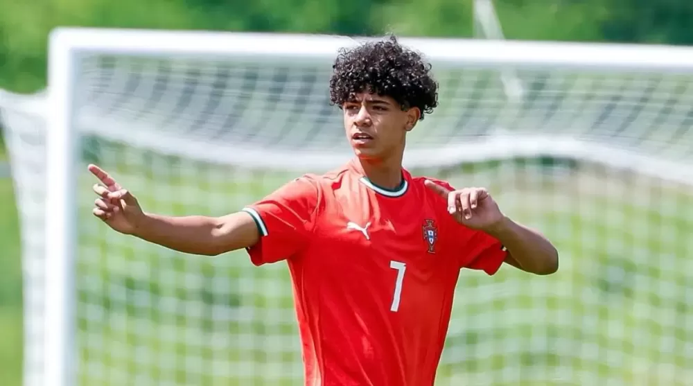 Cristiano Ronaldo Jr. marca seu primeiro gol pela seleção sub-16 de Portugal