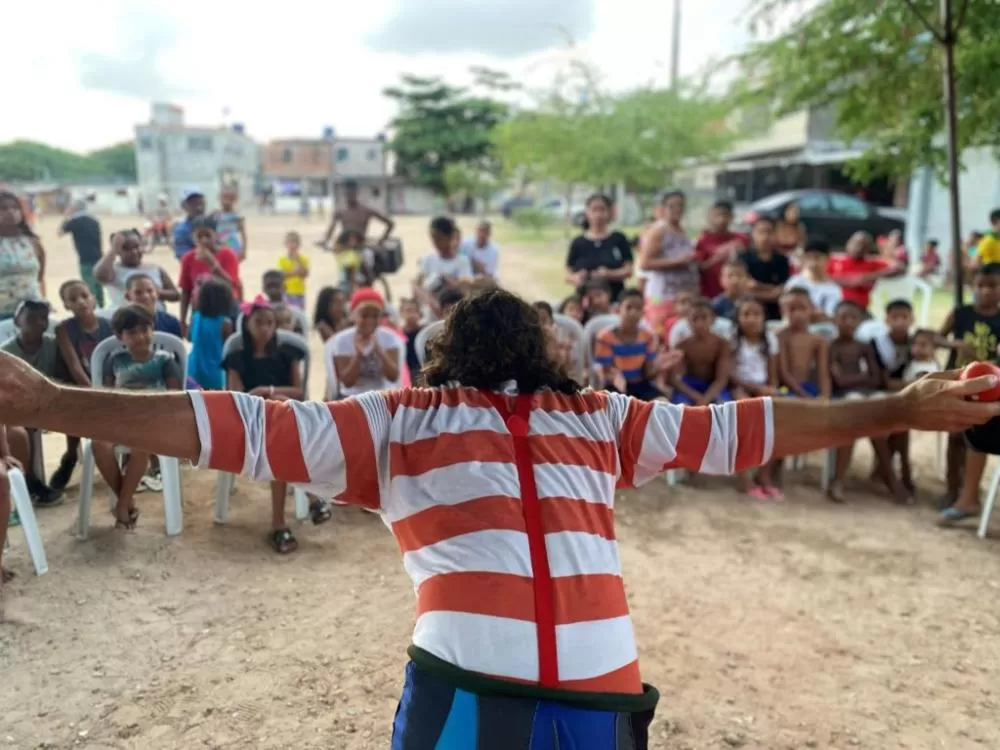 Trupe Circuluz leva Teatro e Circo para Escolas e Praças de Cidade Tabajara com o Projeto de Manutenção “Abre a Roda Minha Gente”