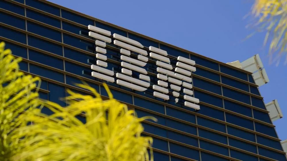 IBM vai demitir milhares de funcionários até o final do ano