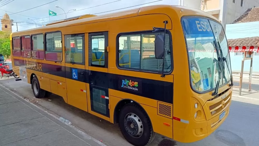 Frota do Transporte Escolar de Correntes recebe Novo Ônibus