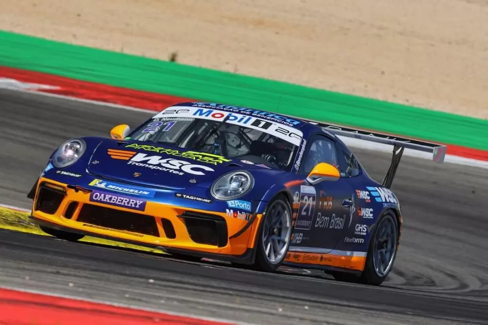 Daniel Neumann conquista melhor marca da Porsche Cup Challenge no treino livre em Interlagos