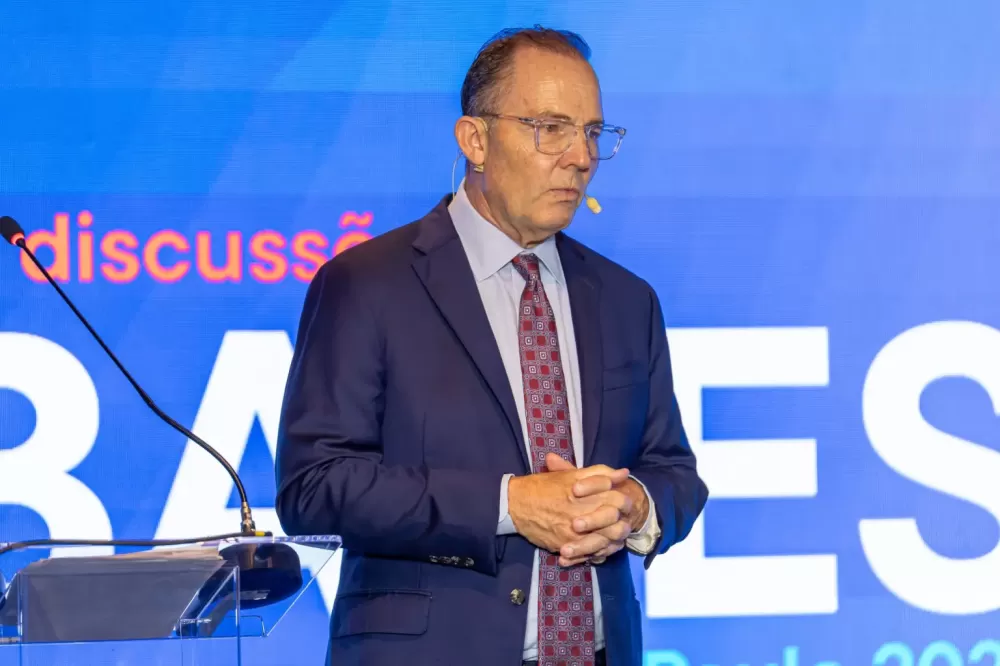 ‘Onda’ de produtividade: IA é esperança para risco fiscal e envelhecimento global