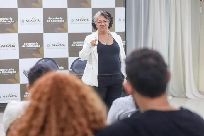 Gravatá inicia capacitação para empresários do polo moveleiro