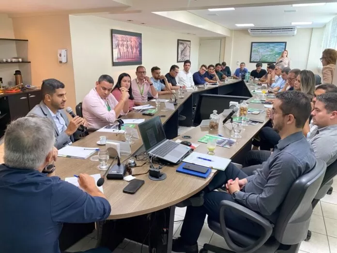 Acic e Neoenergia debatem melhorias para o Agreste