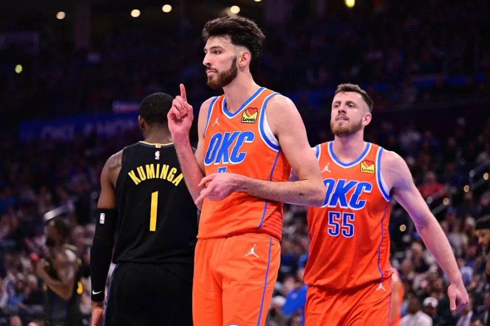 Chet Holmgren tem 'noite perfeita' e Thunder bate Warriors; Utah faz pontuação recorde na NBA