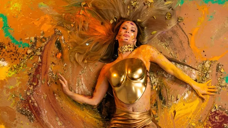 Claudia Leitte esquenta o verão com lançamento do Ato II de “Especiarias”