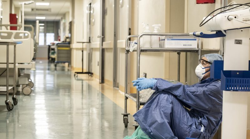Prefeitura baiana é investigada por suspeita de explorar e aplicar “calotes” em médicos desde a pandemia.