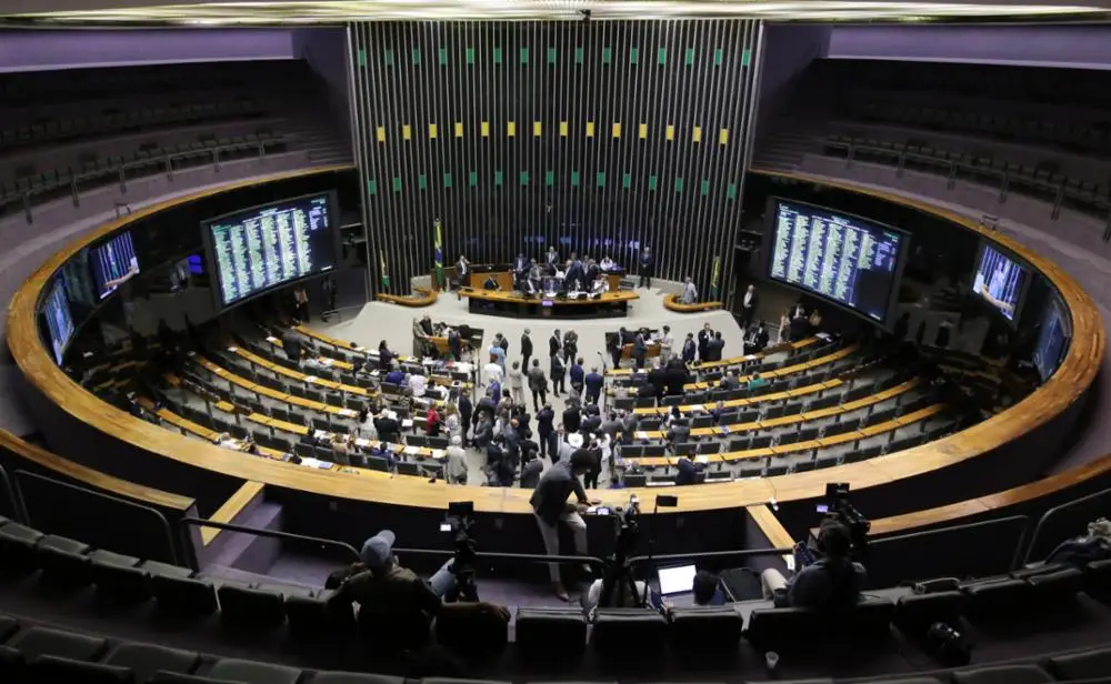 Deputados aprovam PL Antifacção com 370 votos favoráveis